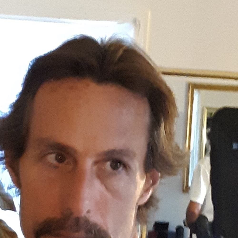 Meet your Posher, Christopher